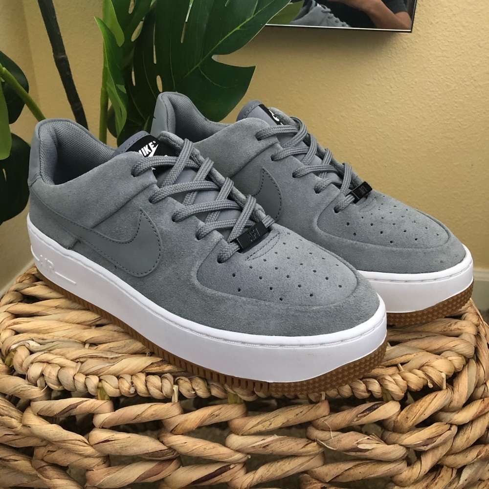 Nike Air Force 1 Sage Low